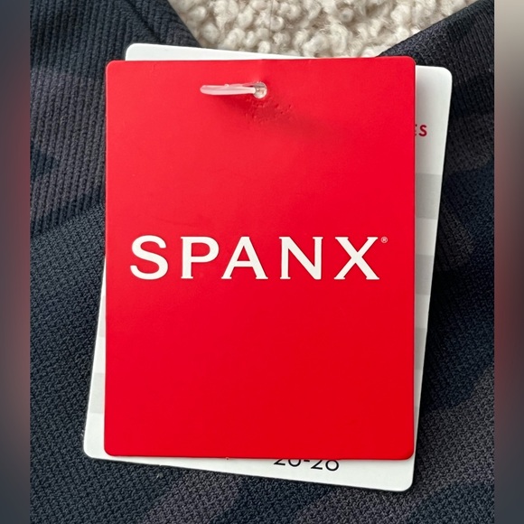 NWT SPANX Green Camo Look at Me Now Seamless Legging S 🟢 - Picture 7 of 9